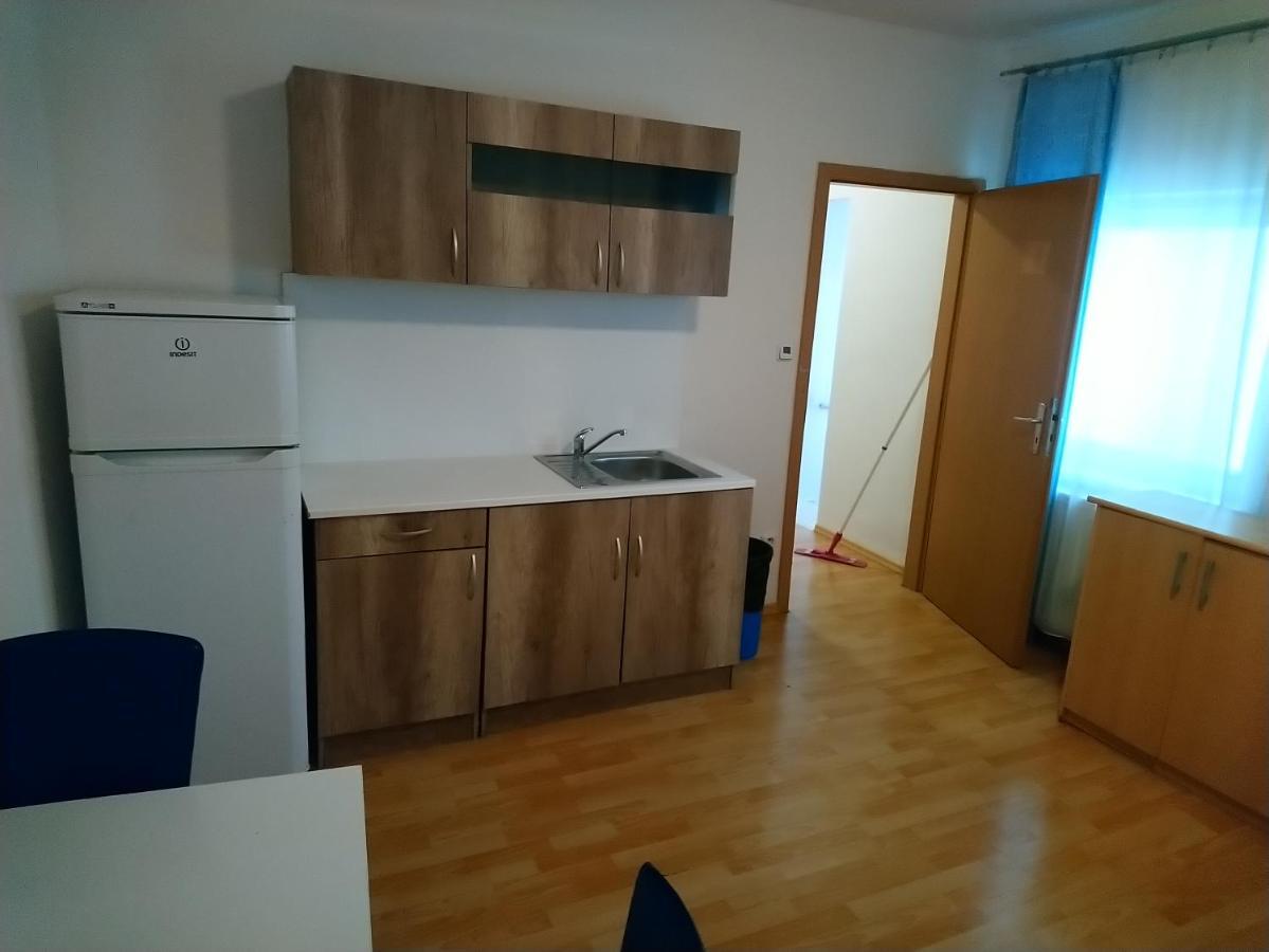 City Hostel Bratislava Buitenkant foto